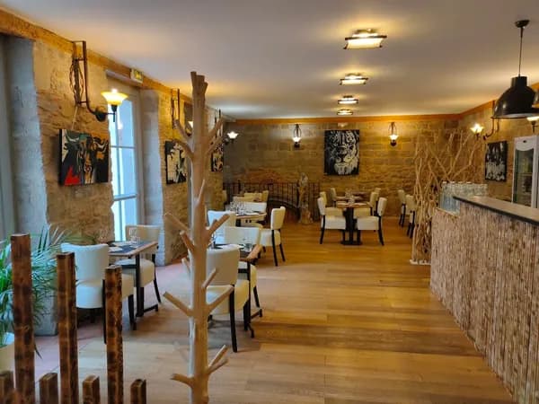 Restaurant le 104