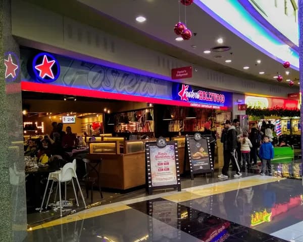 Foster's Hollywood